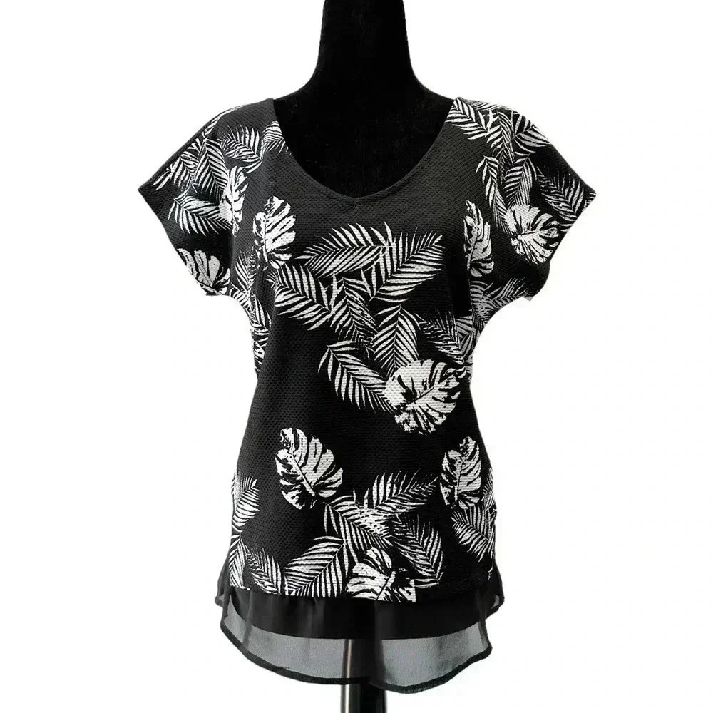 Ricki’s Black & White Loose Fit V Neck Top Sheer Hem Short Sleeves XS - Picture 2 of 16